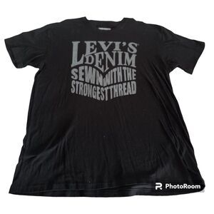 Levi's Graphic T-shirt Men's Size XL 100% Cotton Black Short Sleeve Normcore